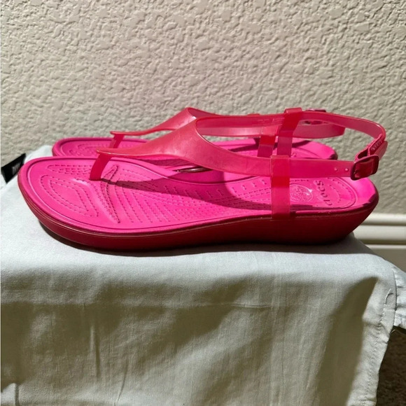 Crocs Women’s S Really Sexi Pink Jelly T-Strap Sandals Velcro Buckle Wedge Sz 9 - Picture 3 of 8